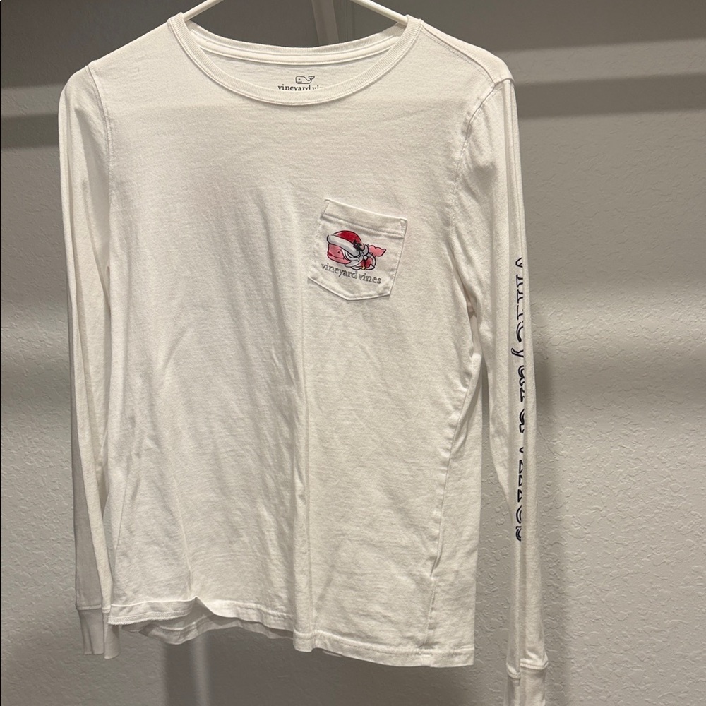 Vineyard Vines White Long Sleeve with Festive Whale
